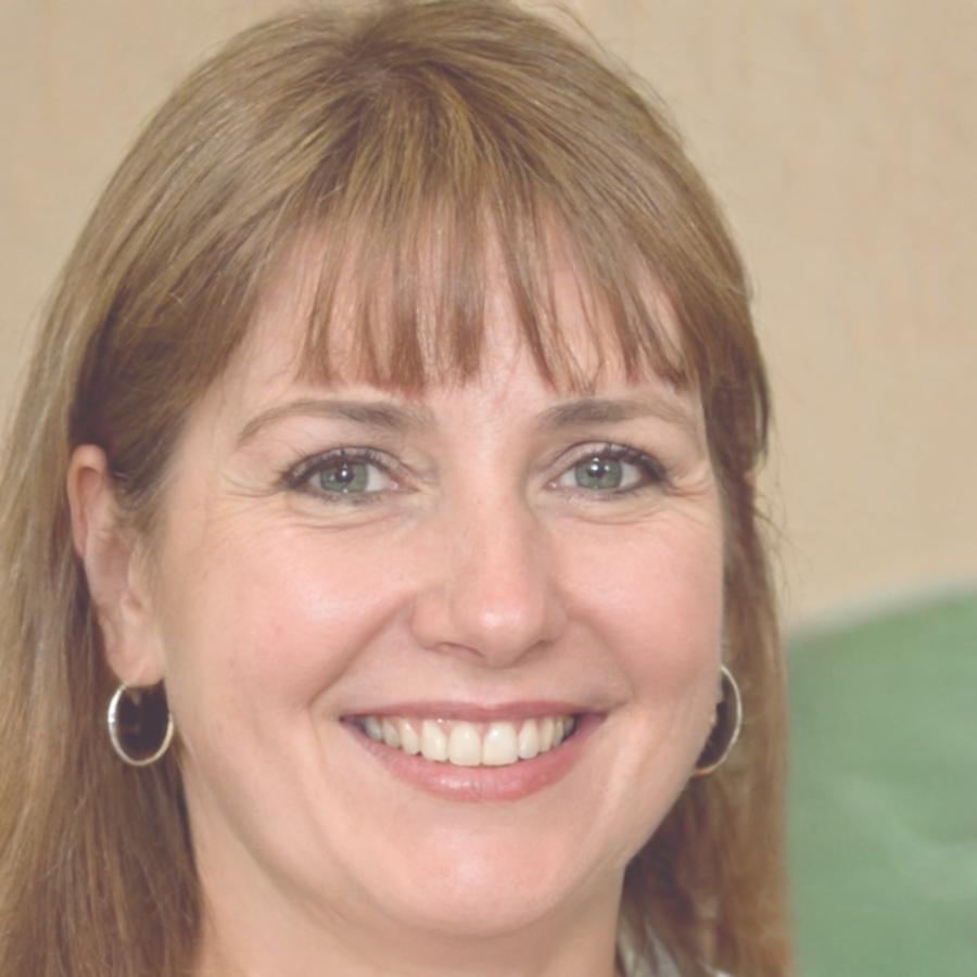 Instructora Elena Ruiz